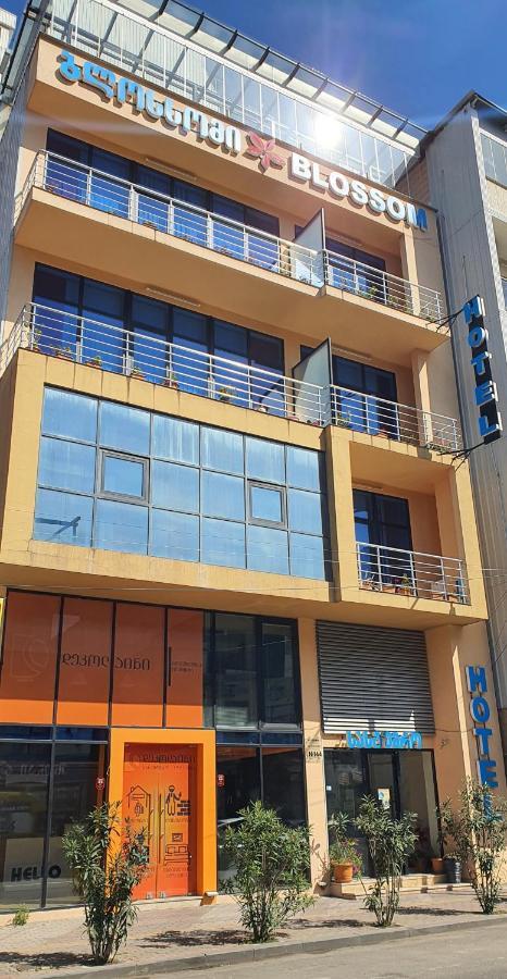 Blossom Hotel Μπατούμι Εξωτερικό φωτογραφία