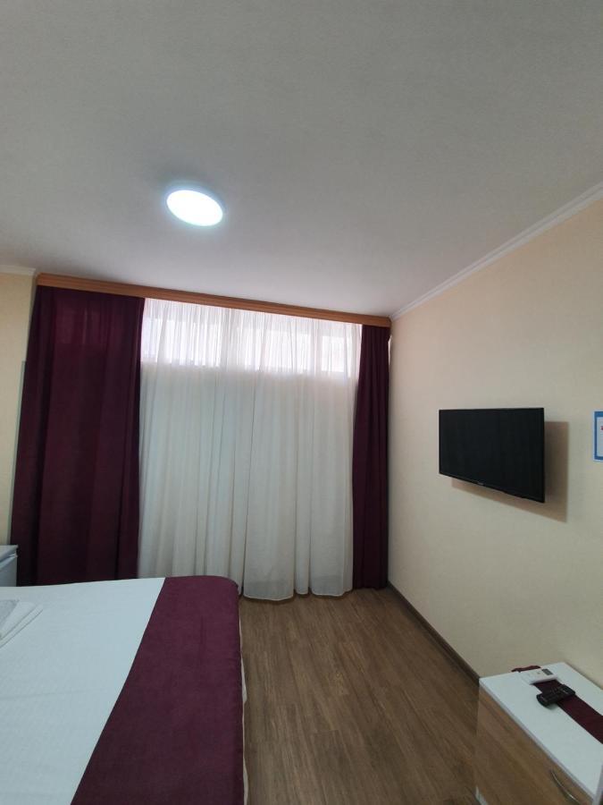 Blossom Hotel Μπατούμι Εξωτερικό φωτογραφία
