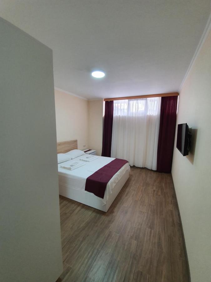 Blossom Hotel Μπατούμι Εξωτερικό φωτογραφία