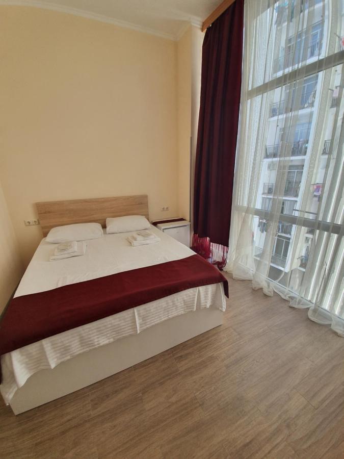Blossom Hotel Μπατούμι Εξωτερικό φωτογραφία