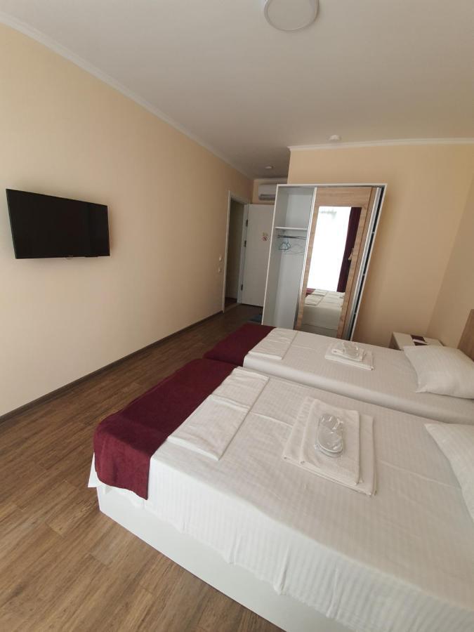 Blossom Hotel Μπατούμι Εξωτερικό φωτογραφία