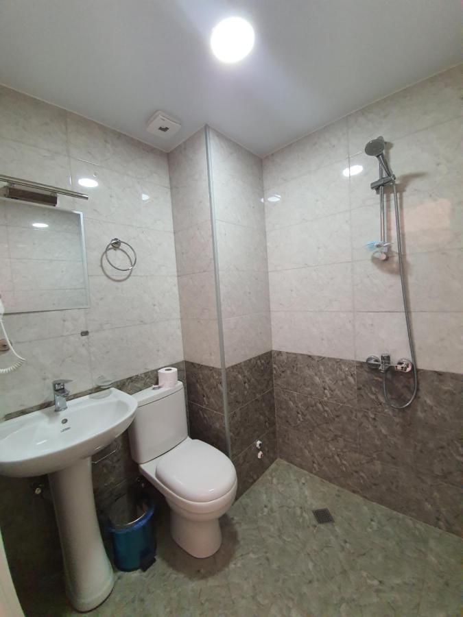 Blossom Hotel Μπατούμι Εξωτερικό φωτογραφία