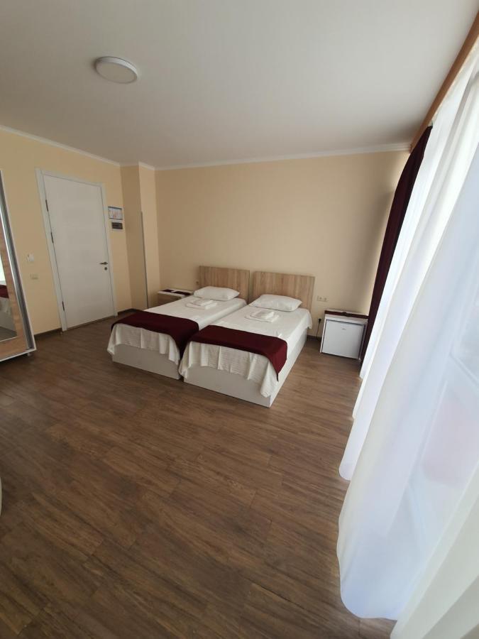 Blossom Hotel Μπατούμι Εξωτερικό φωτογραφία