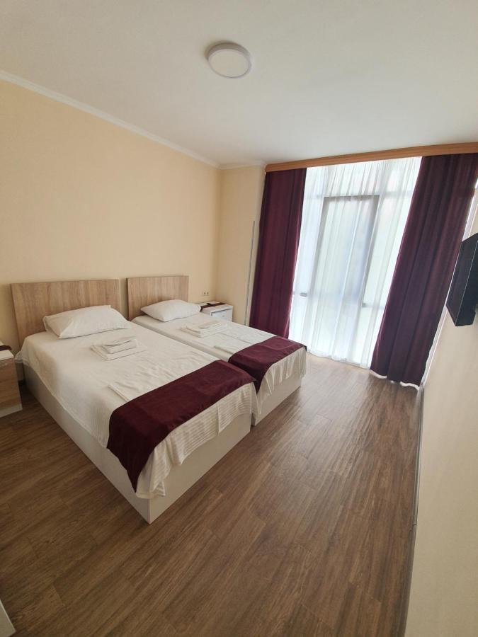 Blossom Hotel Μπατούμι Εξωτερικό φωτογραφία