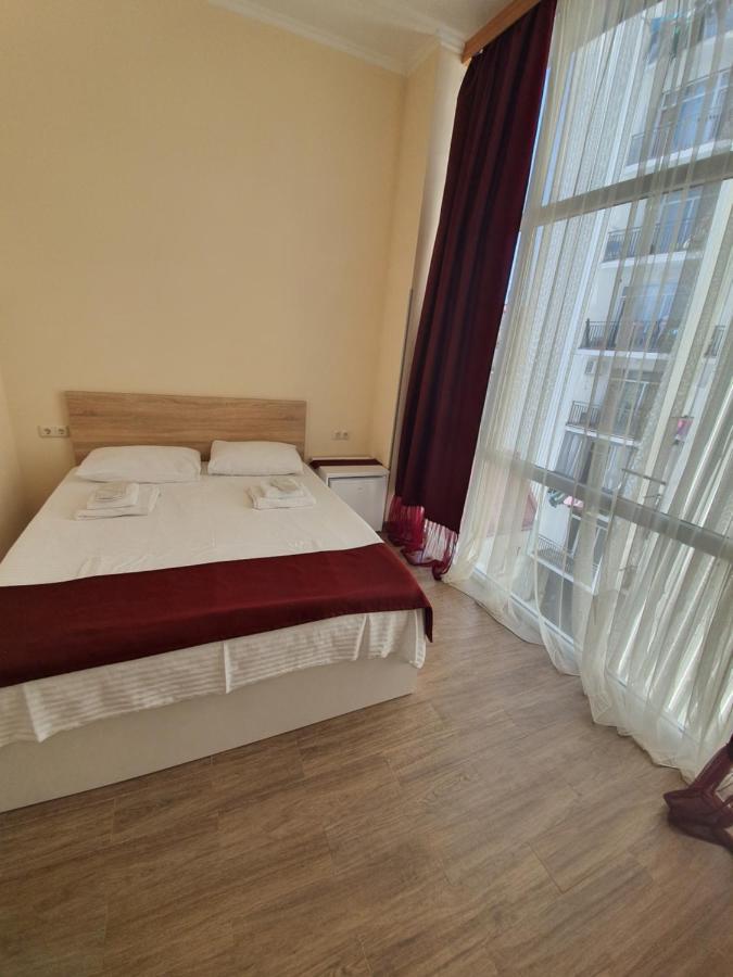 Blossom Hotel Μπατούμι Εξωτερικό φωτογραφία