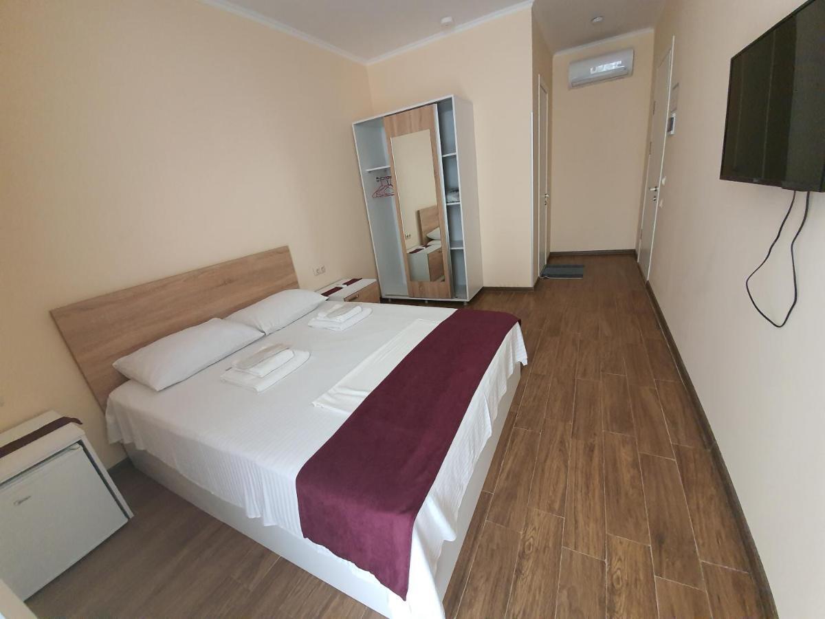 Blossom Hotel Μπατούμι Εξωτερικό φωτογραφία